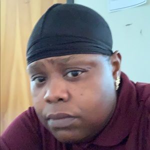 Meet your Posher, Yvette